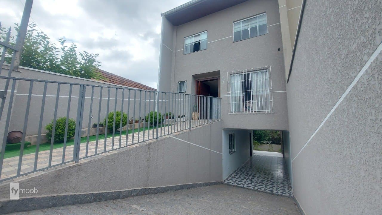 Foto do Sobrado com 3 quartos no Novo Mundo, Curitiba - foto 1