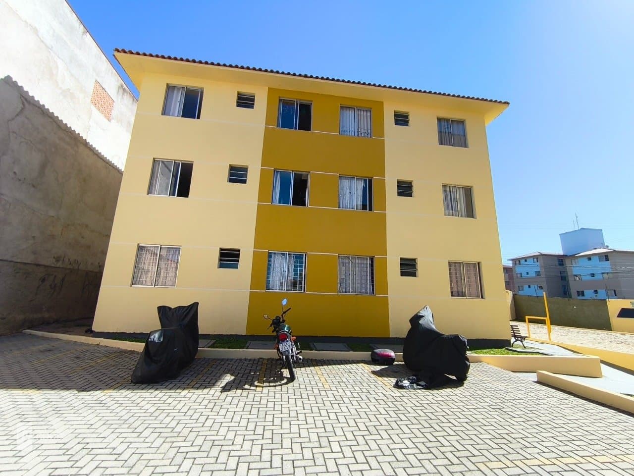Apartamento no Sítio Cercado, Curitiba
