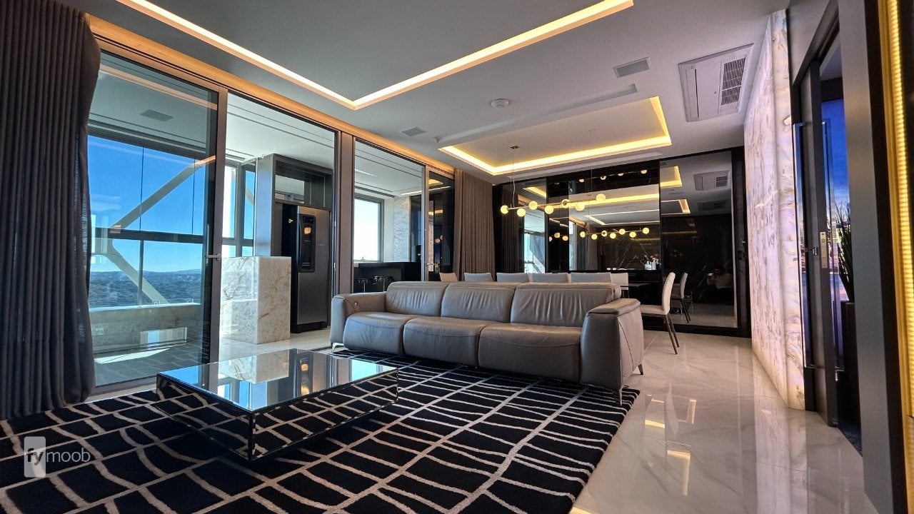 Foto do Apartamento com 3 quartos no Campina do Siqueira, Curitiba - foto 1