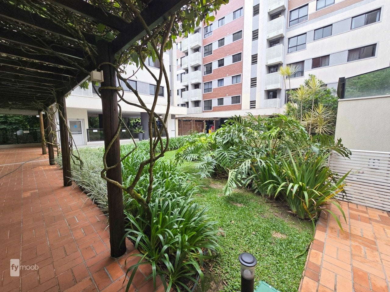 Foto do Apartamento com 2 quartos no Santo Inácio, Curitiba - foto 36