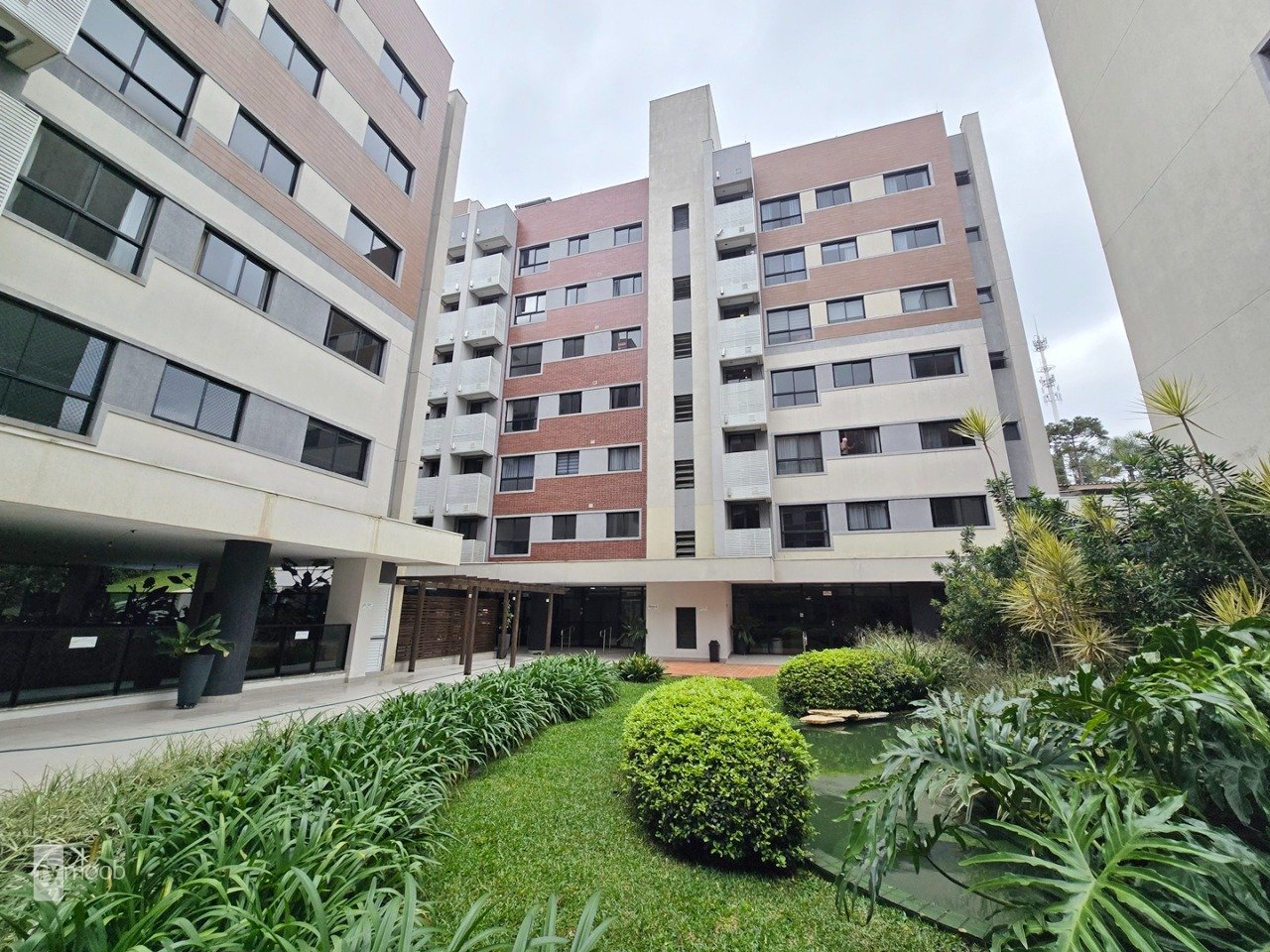 Foto do Apartamento com 2 quartos no Santo Inácio, Curitiba - foto 2