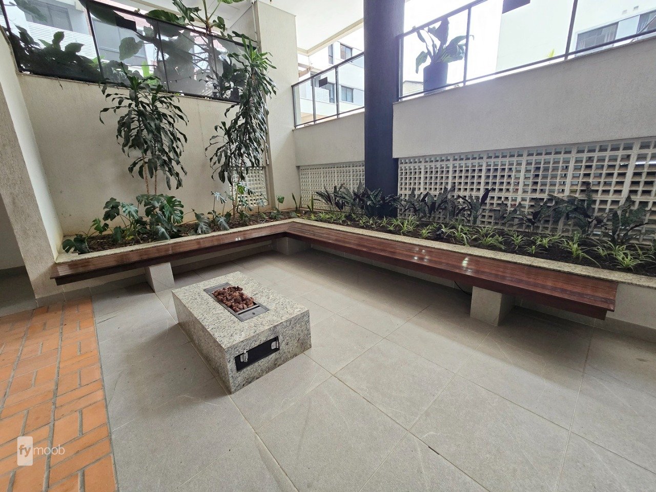 Foto do Apartamento com 2 quartos no Santo Inácio, Curitiba - foto 35