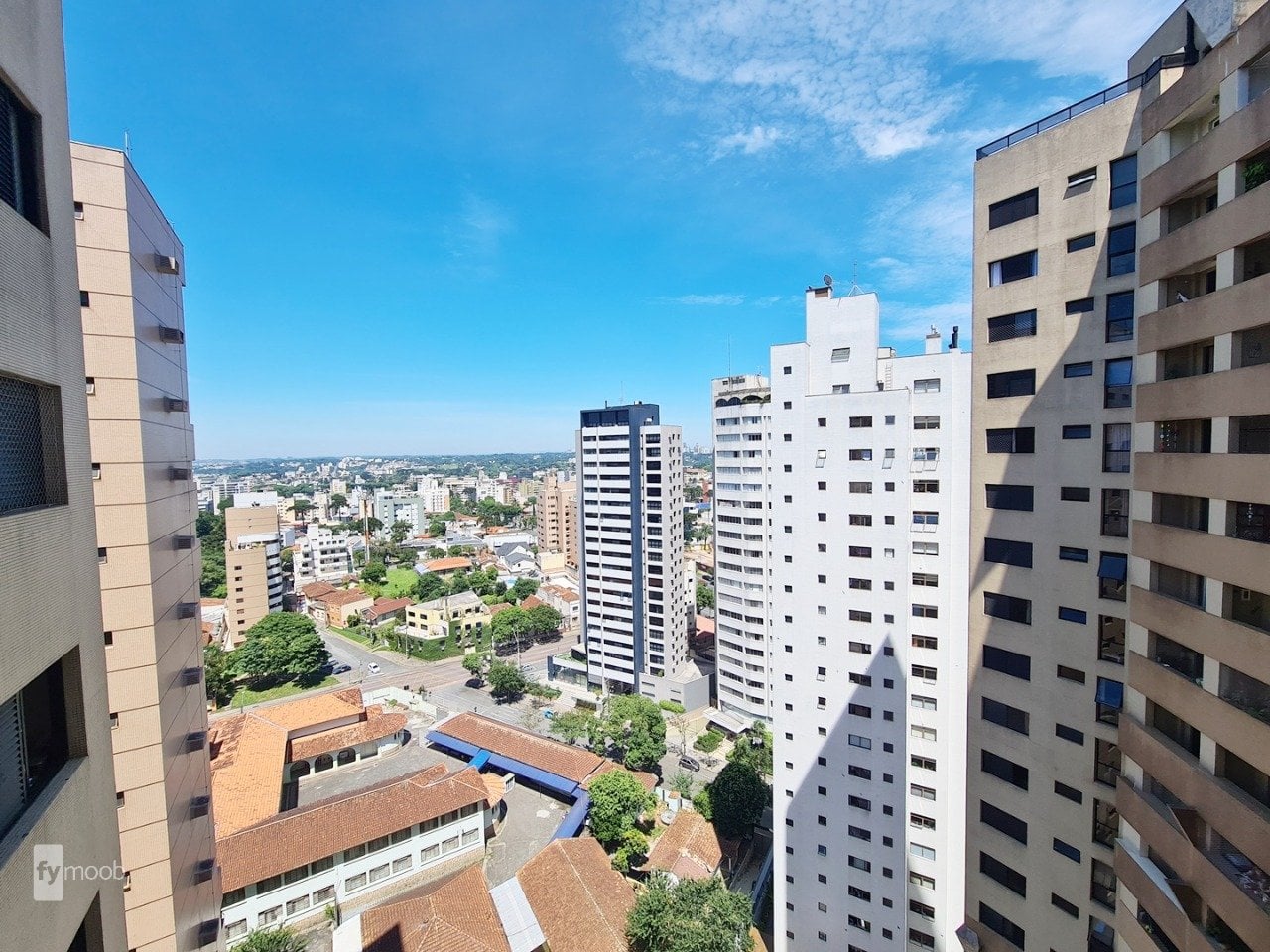 Foto do Apartamento com 3 quartos no Água Verde, Curitiba - foto 7