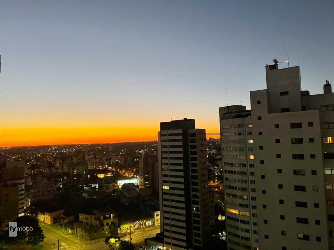 Foto do Apartamento com 3 quartos no Água Verde, Curitiba - foto 8