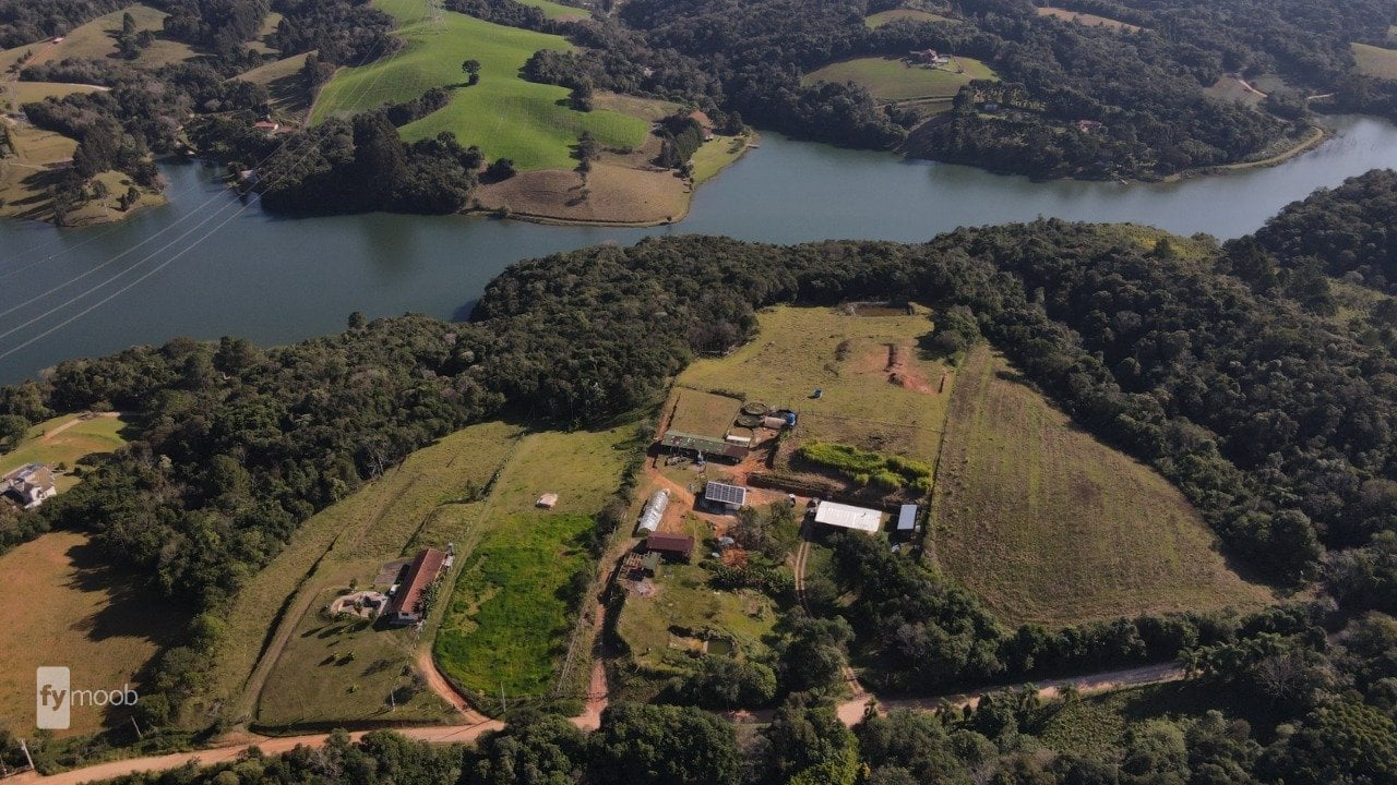 Foto do Chácara com 4 quartos no Vila David Antônio, Curitiba - foto 1