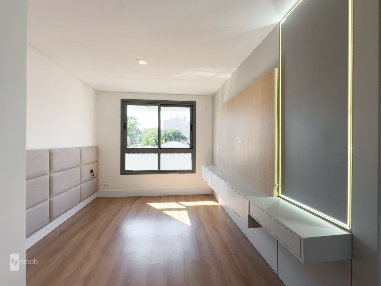 Foto do Apartamento com 2 quartos no Água Verde, Curitiba - foto 13
