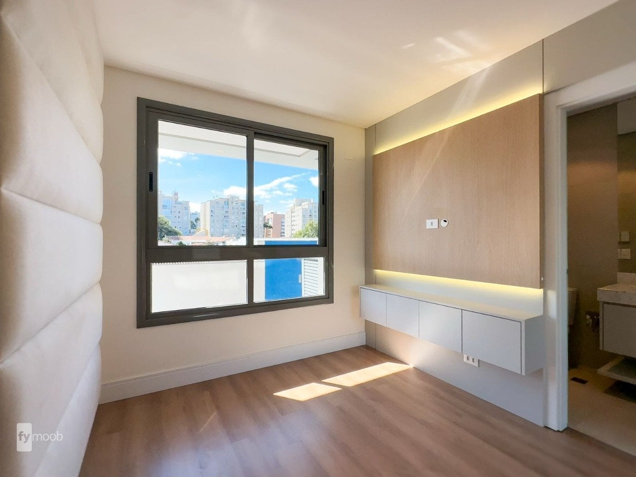 Foto do Apartamento com 2 quartos no Água Verde, Curitiba - foto 19