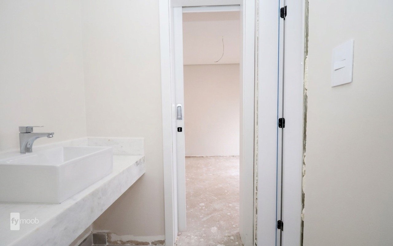 Foto do Sobrado com 3 quartos no Água Verde, Curitiba - foto 12