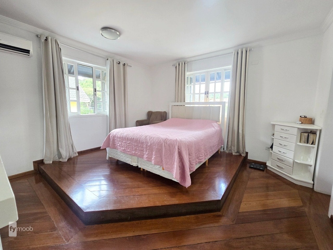 Foto do Casa com 4 quartos no Santa Felicidade, Curitiba - foto 28