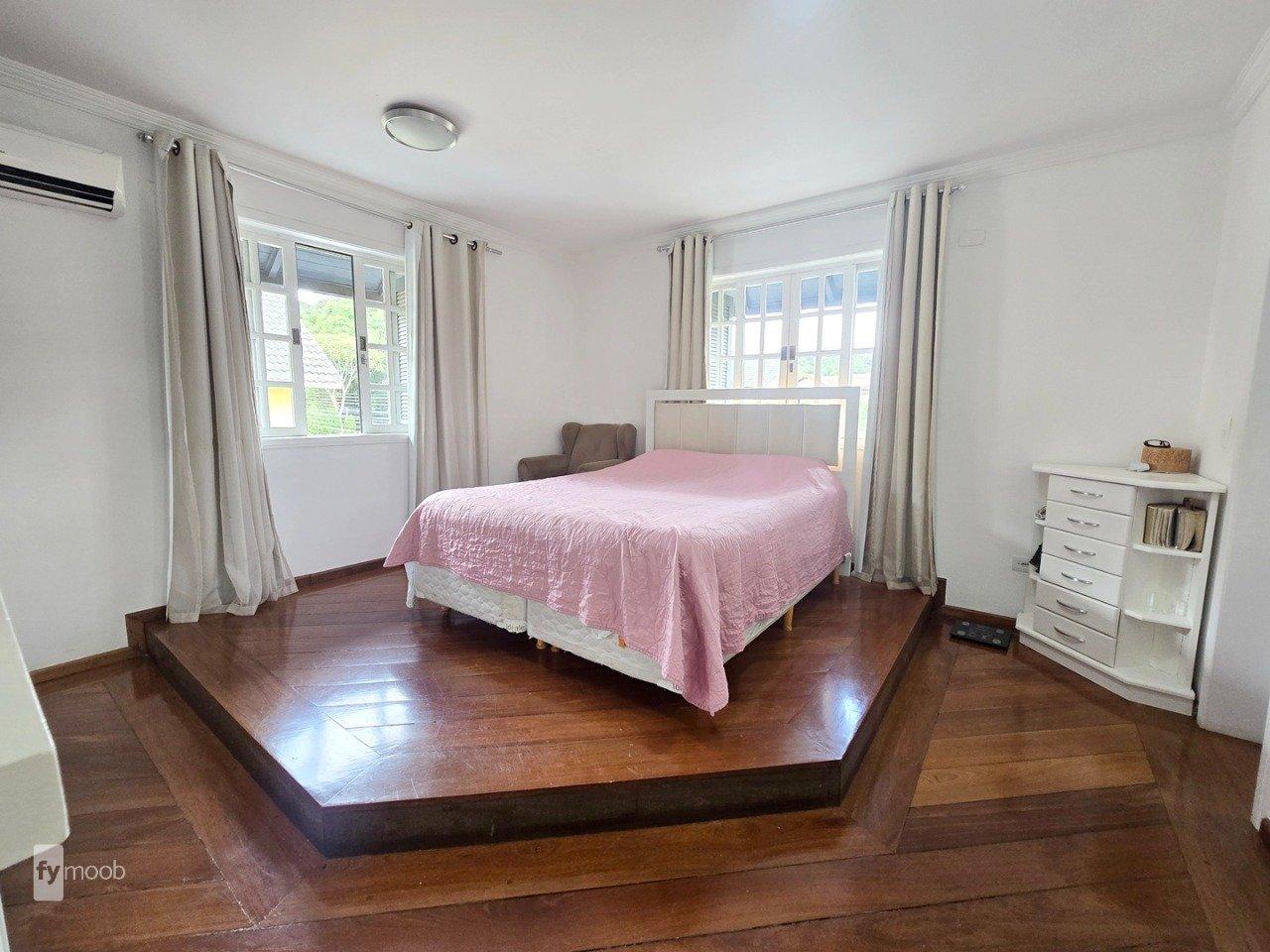 Foto do Casa com 4 quartos no Santa Felicidade, Curitiba - foto 28