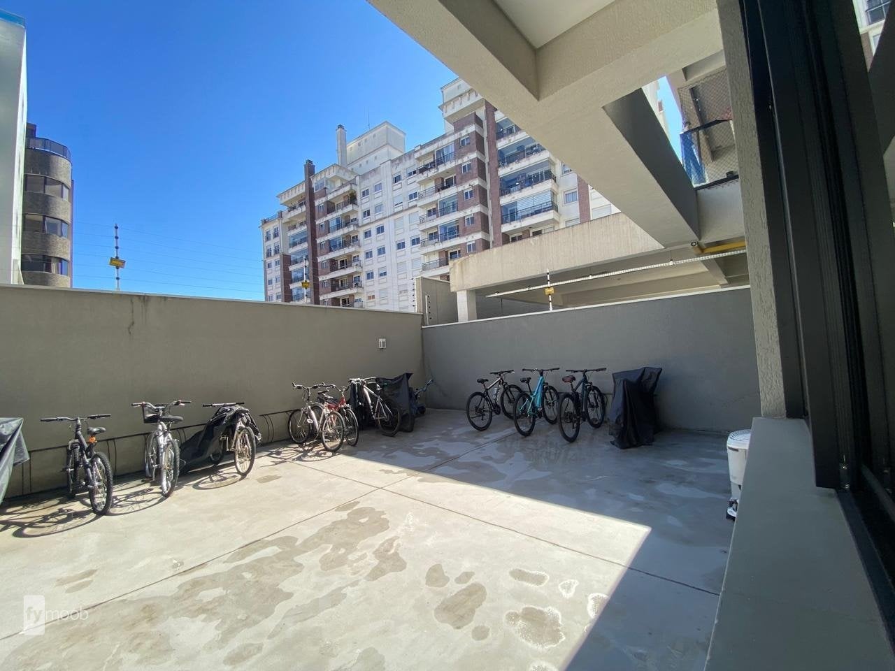 Foto do Apartamento com 2 quartos no Vila Izabel, Curitiba - foto 46