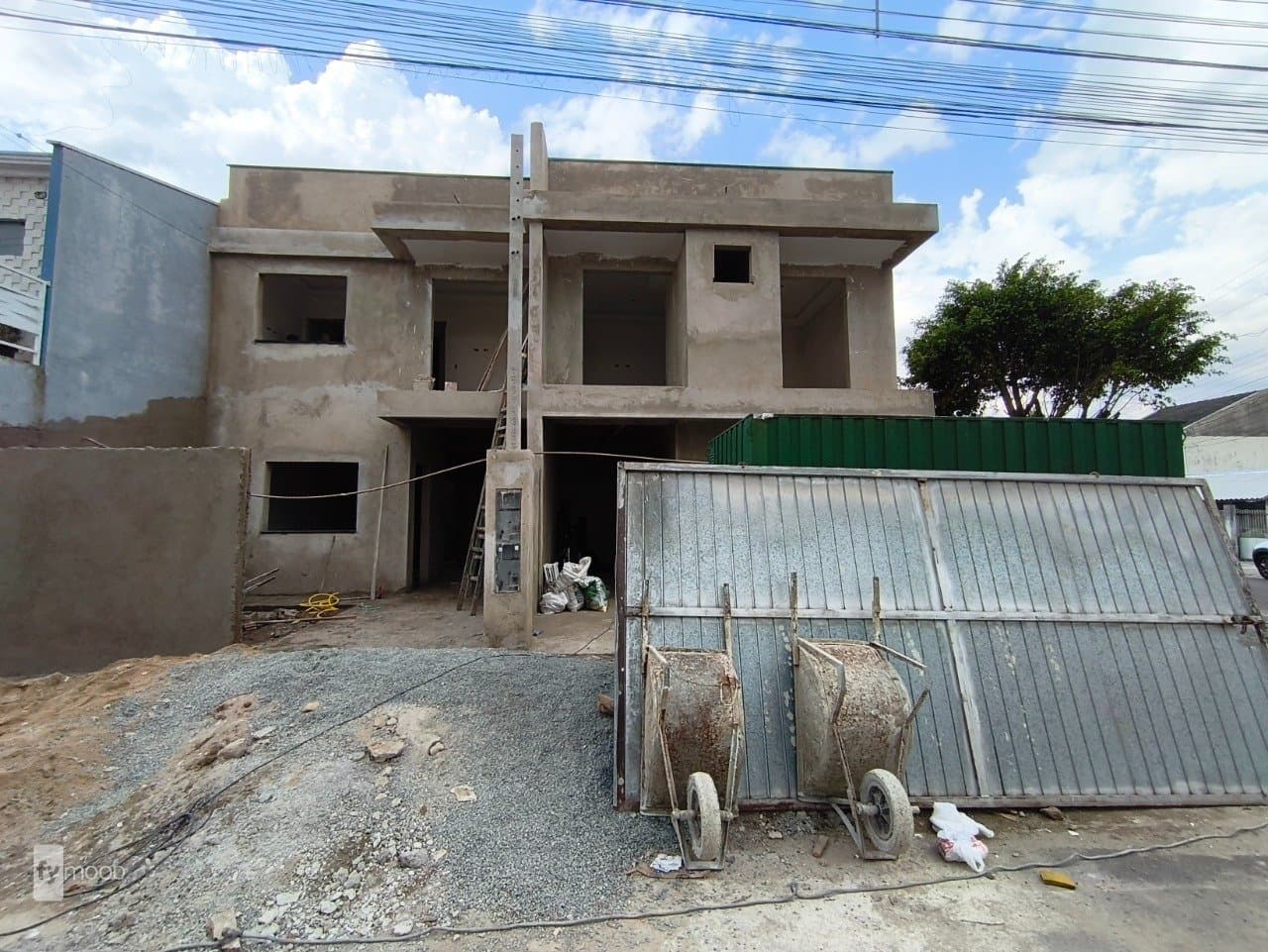 Foto do Sobrado com 3 quartos no Sítio Cercado, Curitiba - foto 1